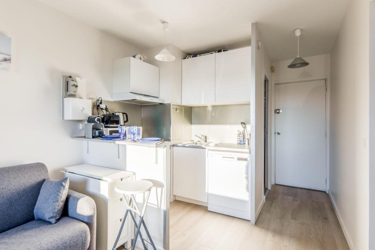 Beau studio avec vue mer dans le port de Deauville - Welkeys Extérieur photo