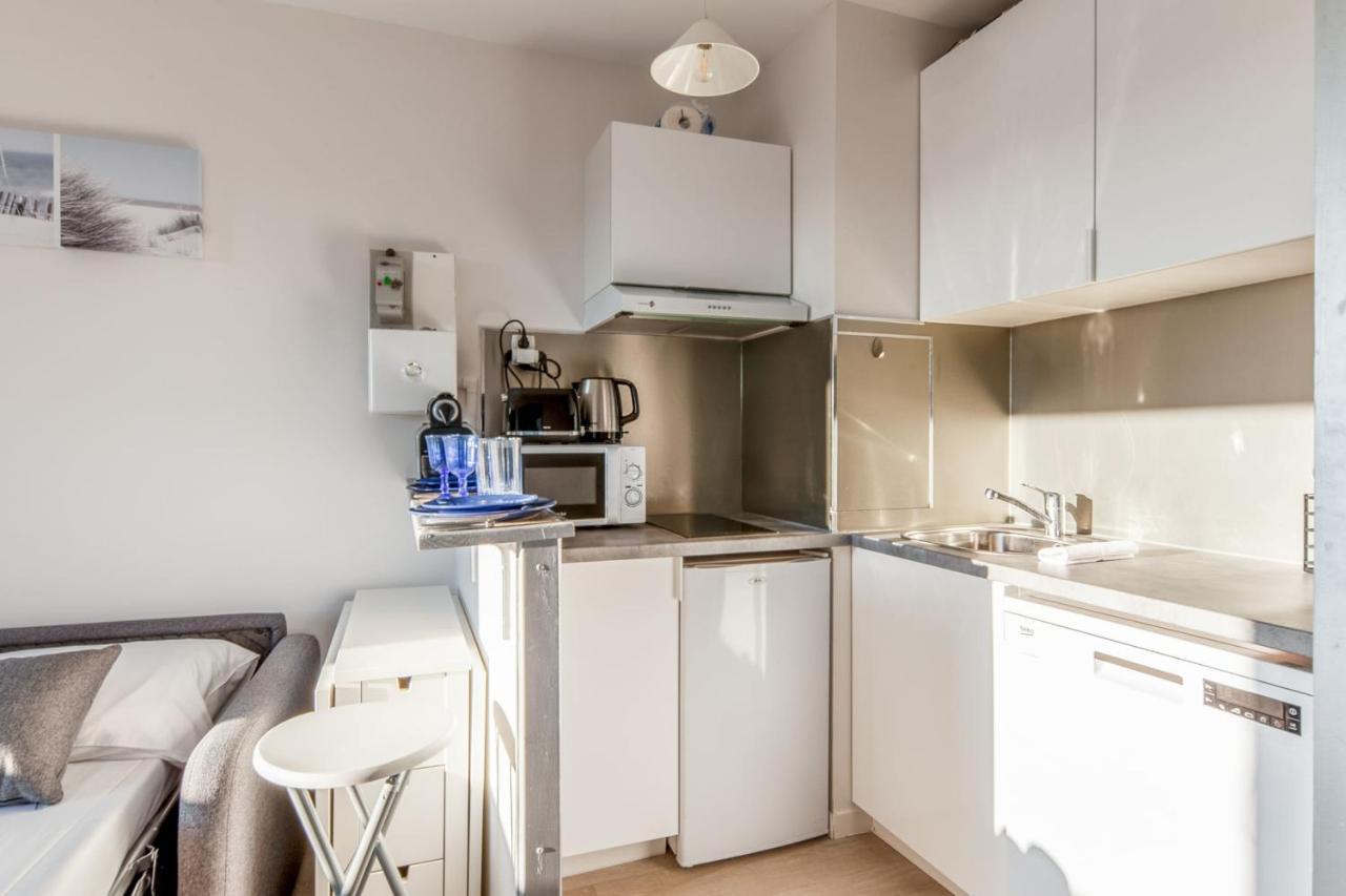 Beau studio avec vue mer dans le port de Deauville - Welkeys Extérieur photo